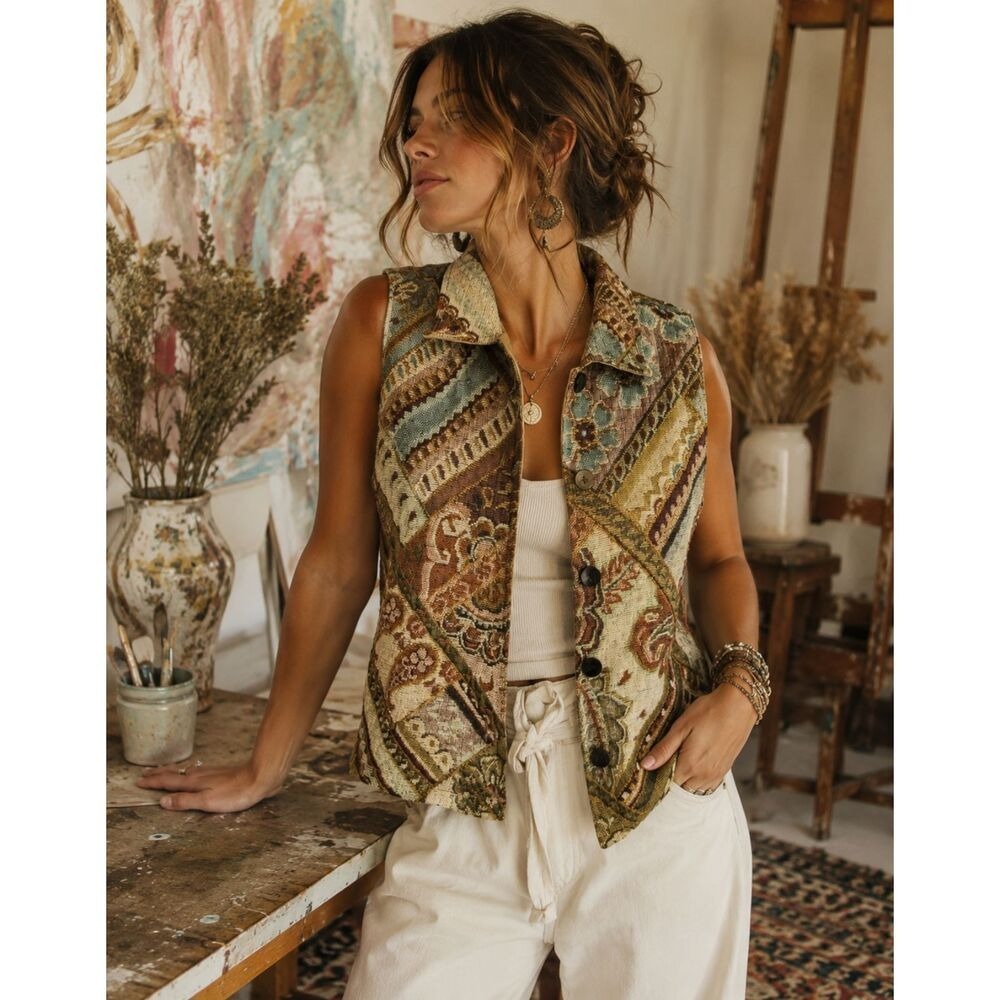 Coldwater Creek Tapestry Vest Womens M Multicolor Paisley Woven Boho Layering